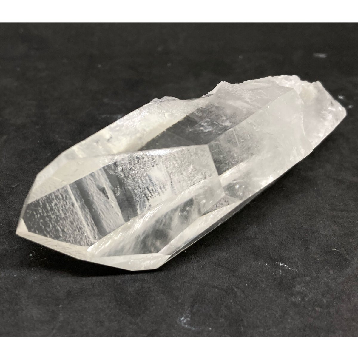 超絶美麗透明感！】ゼガ・デ・ソウザ鉱山産水晶・特大単結晶