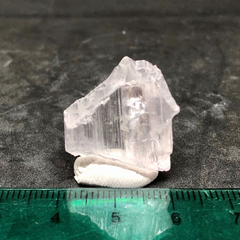 カラーレスクンツァイト・高透明度結晶【32.30ct】 | へし屋