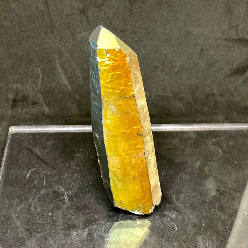 虹色光沢！】アメリカ・アーカンソー州産オーロラ水晶一本剣