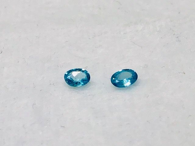 ラタナキリブルージルコン・ラウンドカットルース【0.75ct, 0.85ct