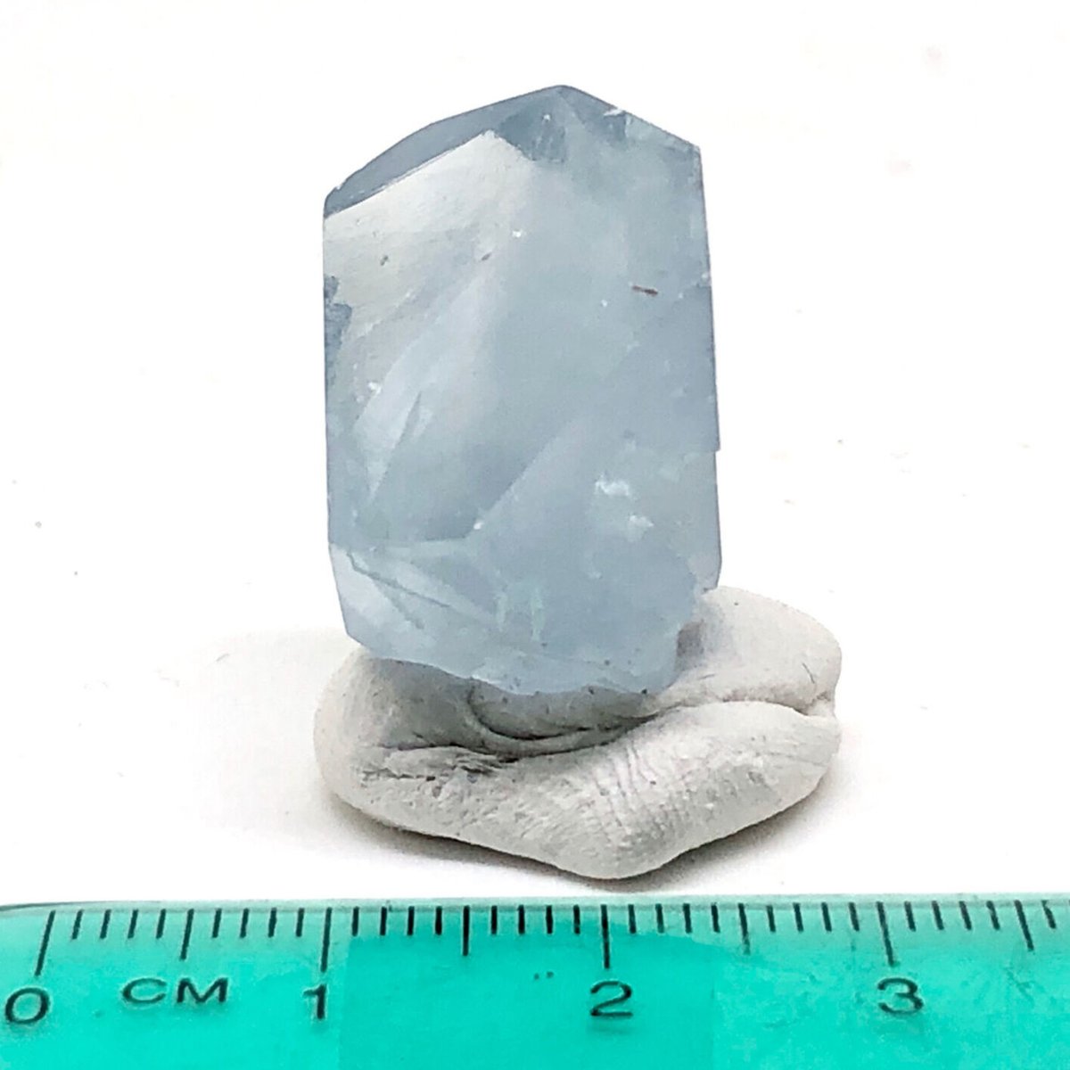 マダガスカル産セレスタイト (大) 13×13×7cm 天青石 マダガスカル産・天青石（セレスタイト）無垢美結晶トップ！【13g