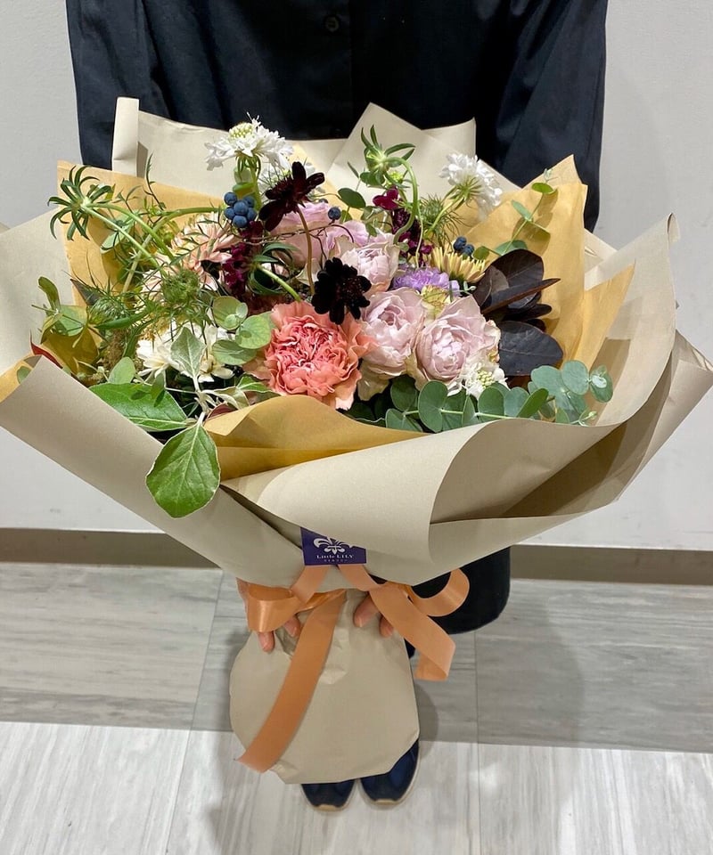 シック＆ナチュラルテイストなブーケ | Hanatomo × Little LILY