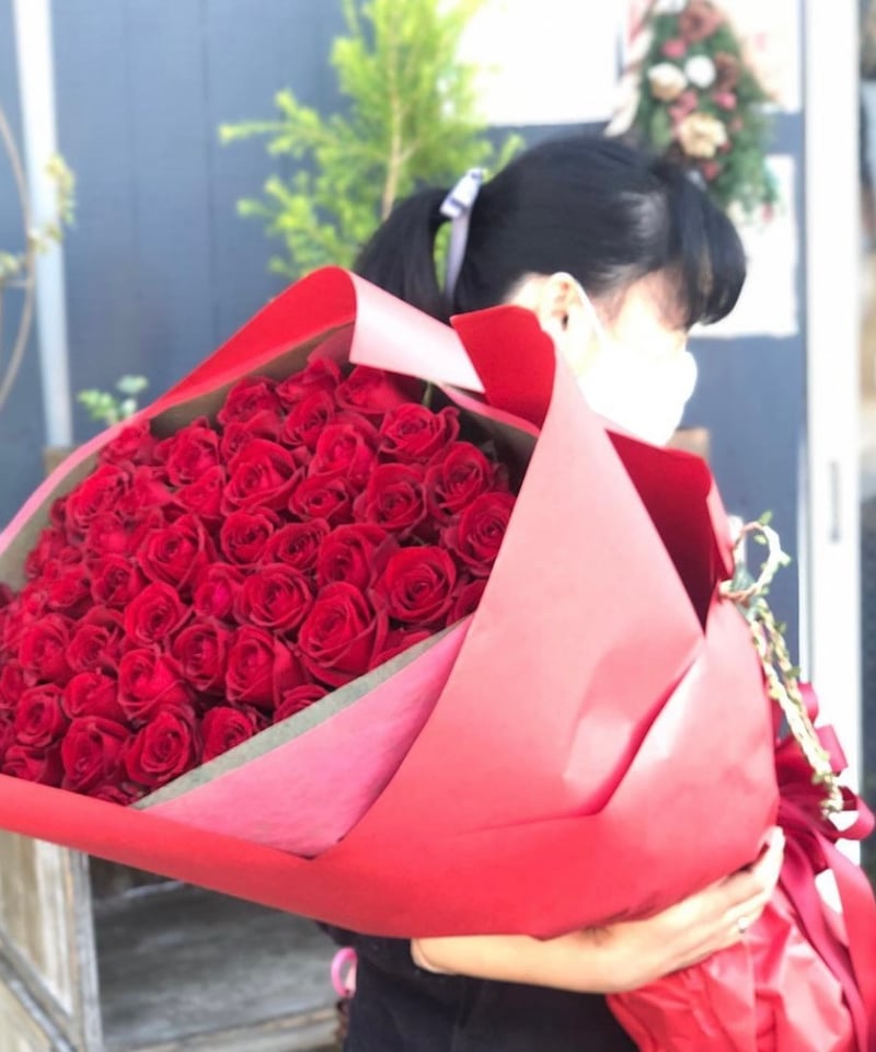 赤バラ 花束 108本 | Hanatomo × Little LILY