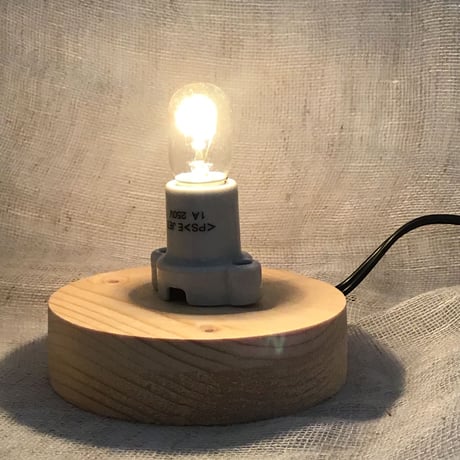 陶器の電気灯籠 置き灯篭・灯篭・置き型灯籠・電気ローソク灯・電気ローソクの