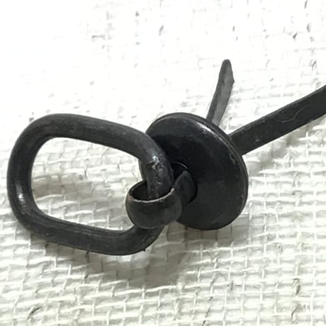 掛け花金具　楕円銅上