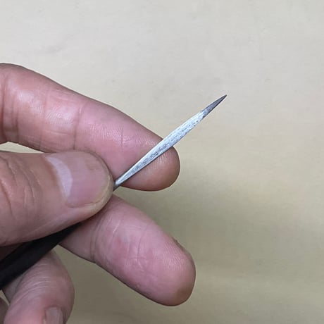 細工ナイフ上
