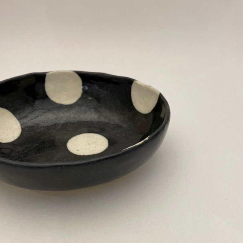 伊集院真理子作プラチナ水玉酒器セット