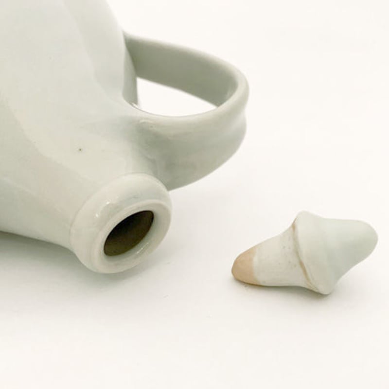 森岡由利子 白磁水注 [my_ot01] | 菜の花暮らしの道具店 online store