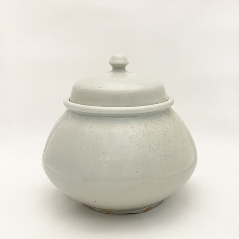 森岡由利子 白磁有蓋壷 [my_ot52] | 菜の花暮らしの道具店 online store