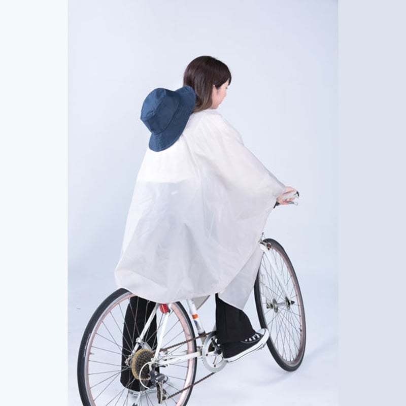 青色 三輪車 メッシュバスケット付き. 大きなバイク