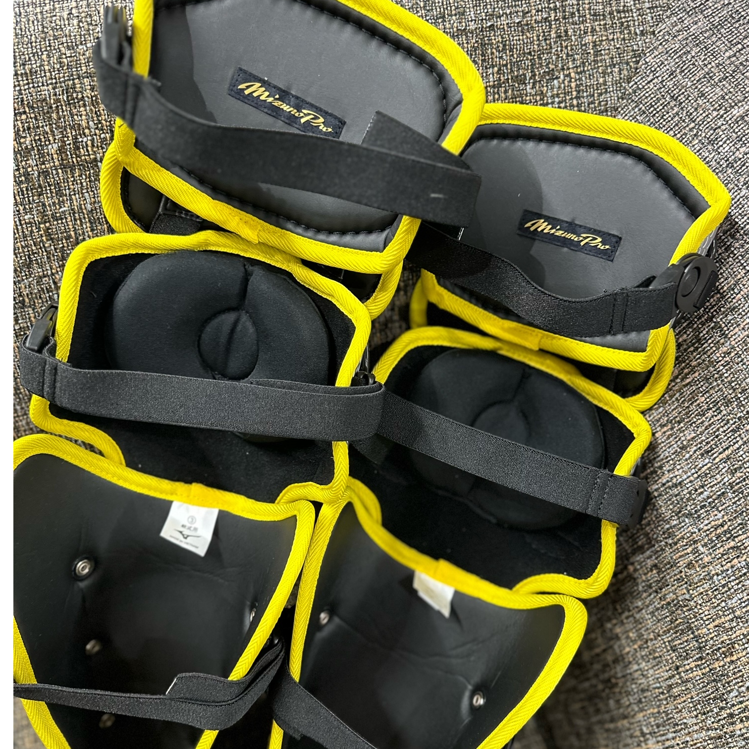 ミズノプロ 軟式 捕手防具3点セット イエロー | 野球工房Mバリカタ屋.com