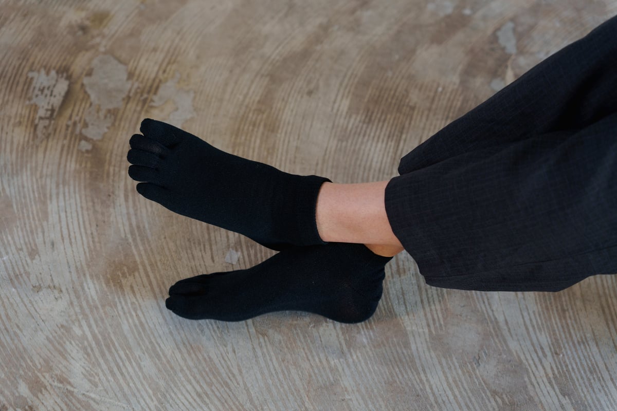 AMIGAMI ユニセックス 5本指ショートソックス［美濃和紙］ | 東洋繊維