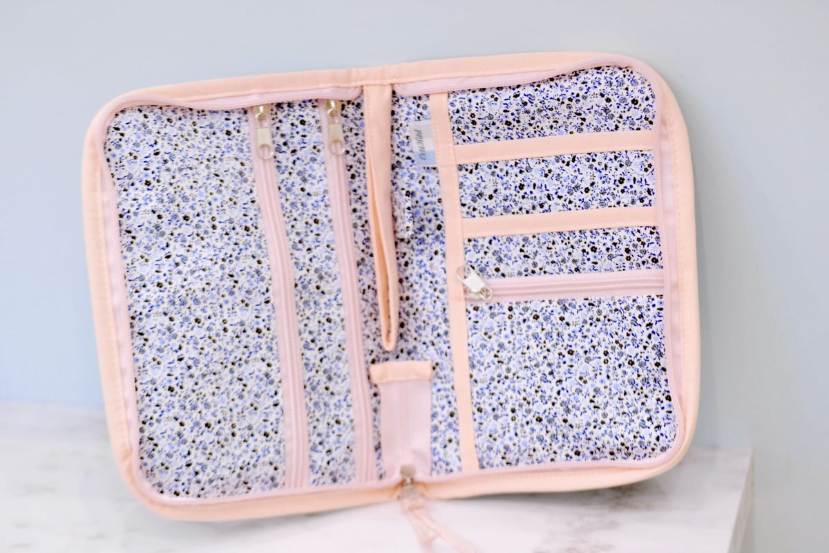 まあこ様お取り置き　９点　　お花付きポーチファミリーサイズ まあこ様お取り置き 9点 お花付きポーチファミリーサイズ まあ