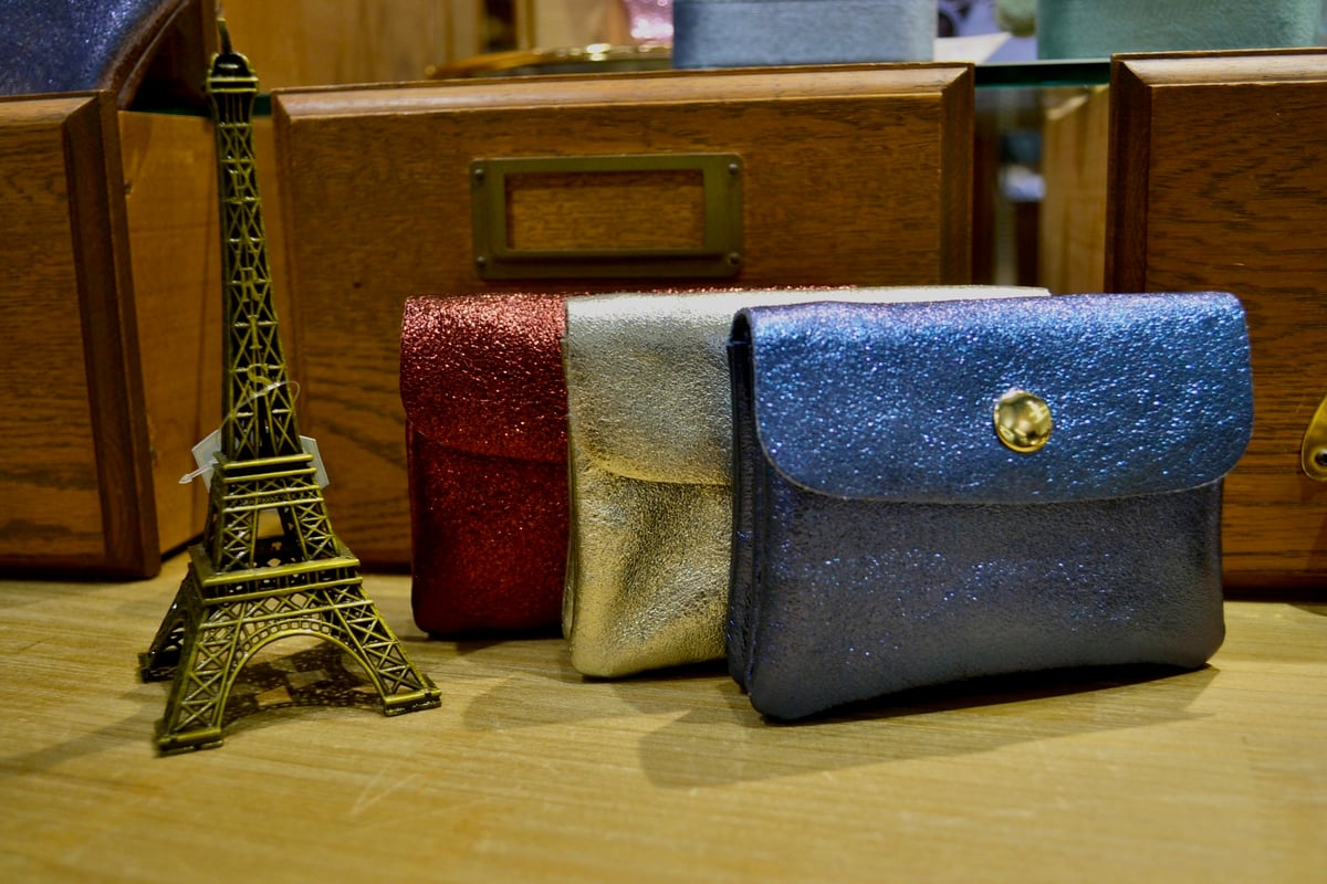 【LES CLEIAS】レザーアコーディオンウォレット fit=scale-down,w=1200