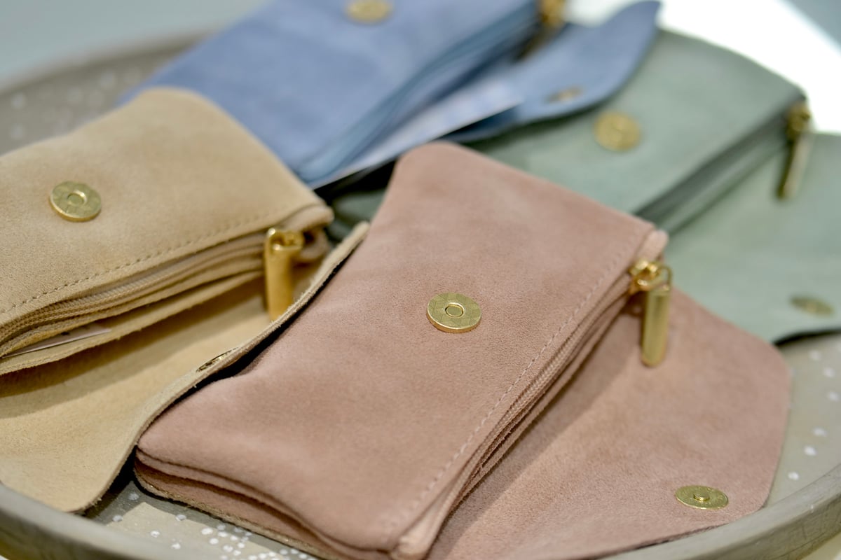 【LES CLEIAS】ダブルウォレット 数量限定入荷】Twin Long Leather Wallet (Suede×Calf) |