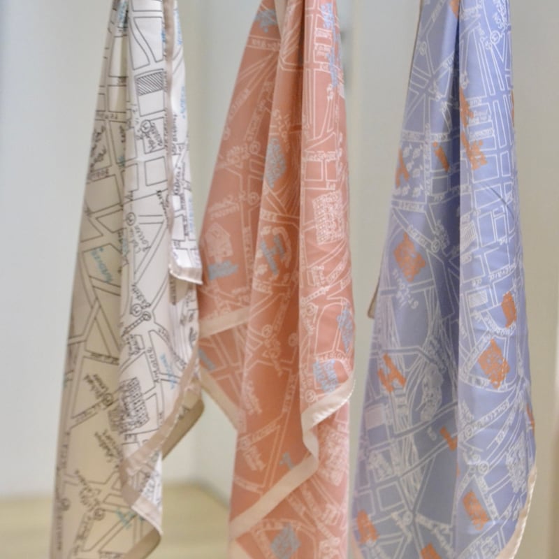 新色追加！】Paris Map Pattern Scarf | OctaHotel Onli