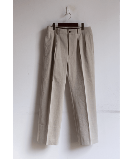 Cale　Nidom Finish Chino 2-Tuck Trousers
