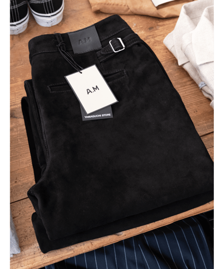 A.M LONDON　GOAT SKIN SUEDE 1-TUCK TROUSERS