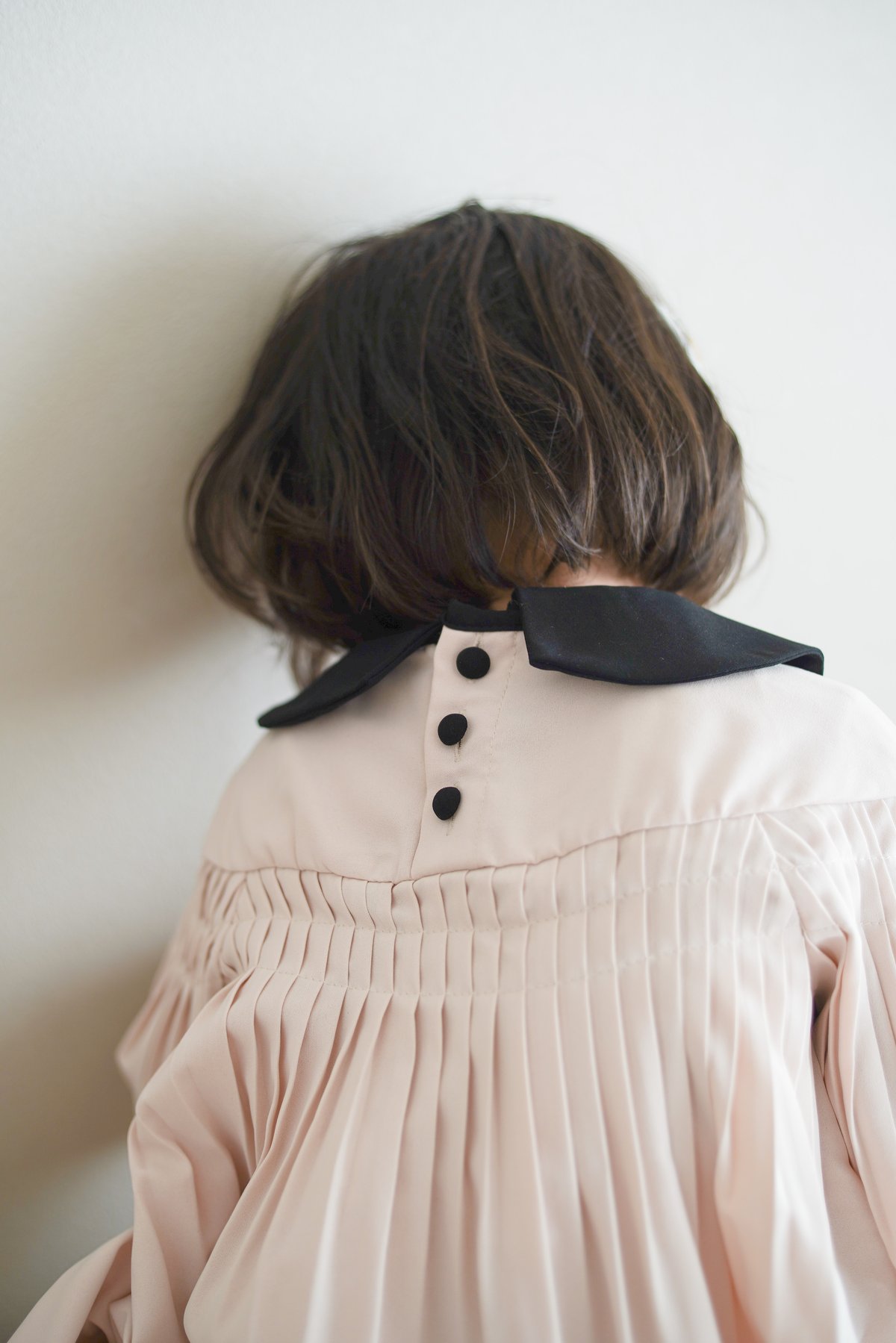 harenohi pin tuck one-piece harenohi pin tuck one-piece
