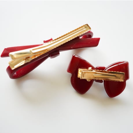 red ribbon hair clip (2609)