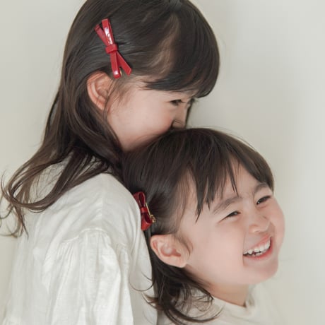 red ribbon hair clip (2609)