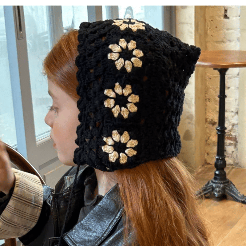 monokuro flower crochet bonnet (2571) | nikomake