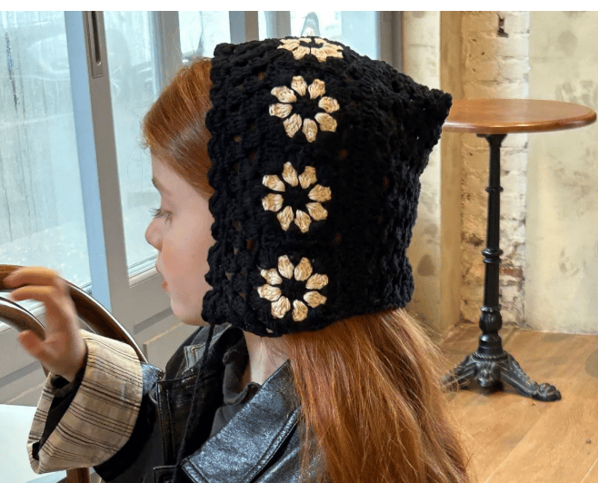 monokuro flower crochet bonnet (2571) | nikomake