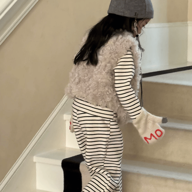 sheep fur vest (2578) | nikomake