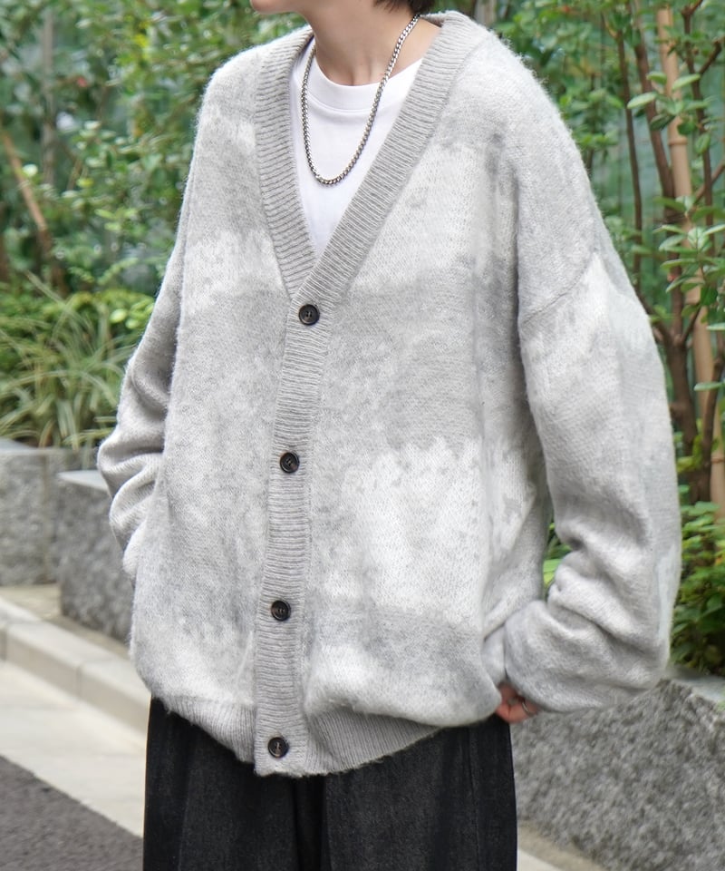 【iines】新品未使用タグ付き　グレー　グラデーション カーディガン 佐藤繊維 お値下げ 新品タグ付 佐藤繊維 イイネス グレー系パッチワーク