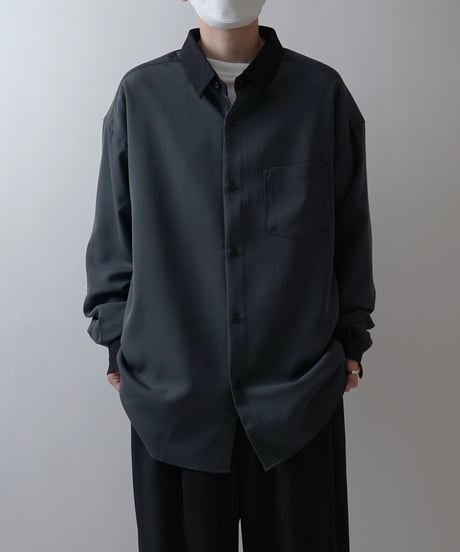 襟配色クレリック ルーズシルエット 長袖ビッグシャツ /チャコール