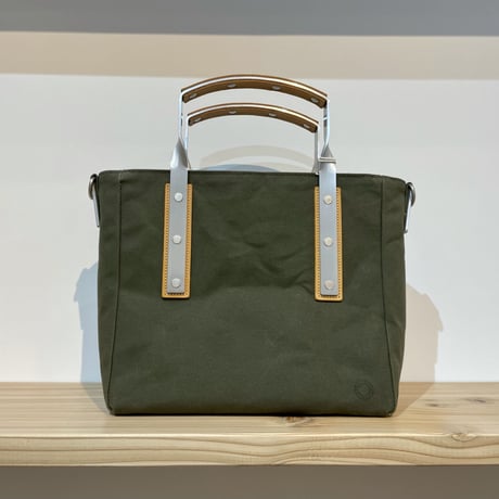 clipmarks warehouse / garden TS / olive
