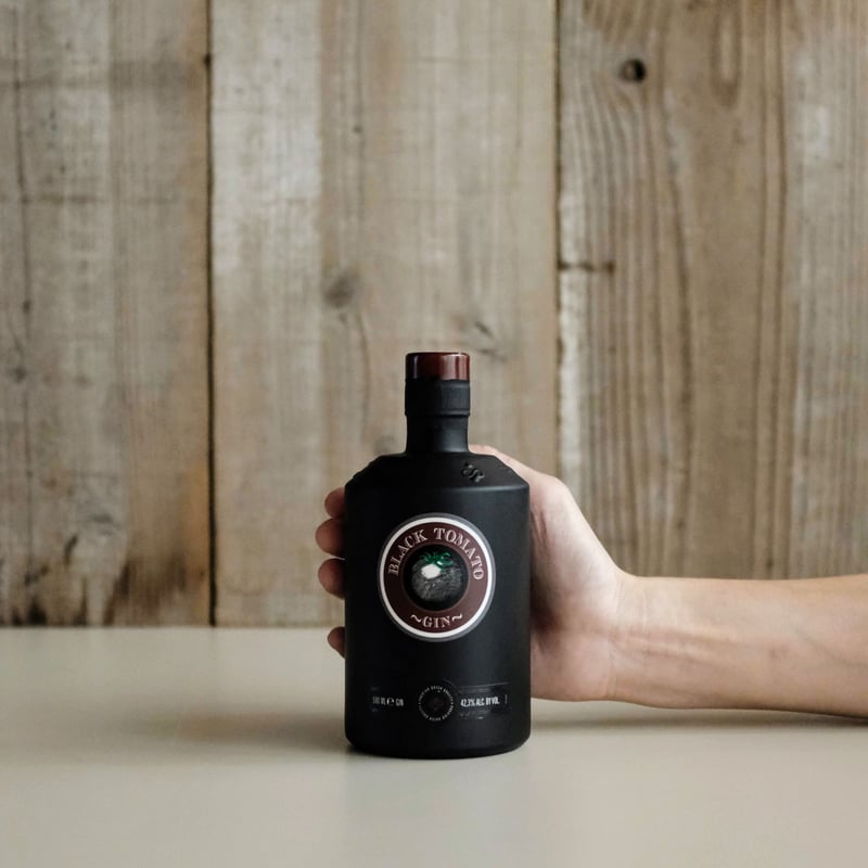 BLACK TOMATO GIN | GIN BOTTLE SHOP