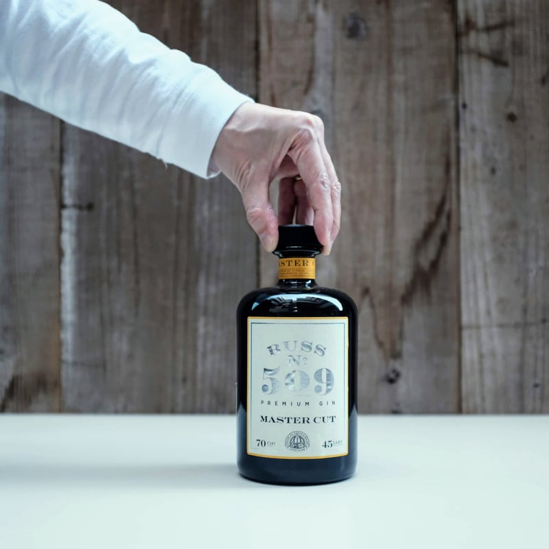 BUSS N°509 PREMIUM GIN MASTER CUT | GIN BOTTLE