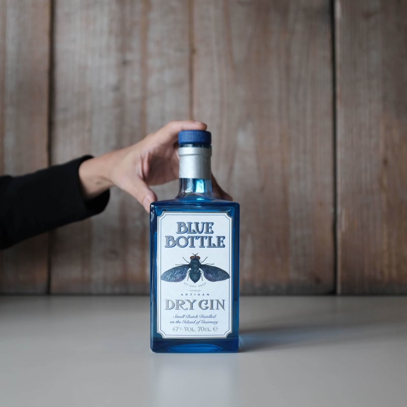 BLUE BOTTLE DRY GIN | GIN BOTTLE SHOP