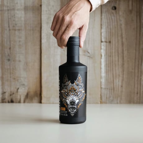 LONE WOLF GUNPOWDER GIN