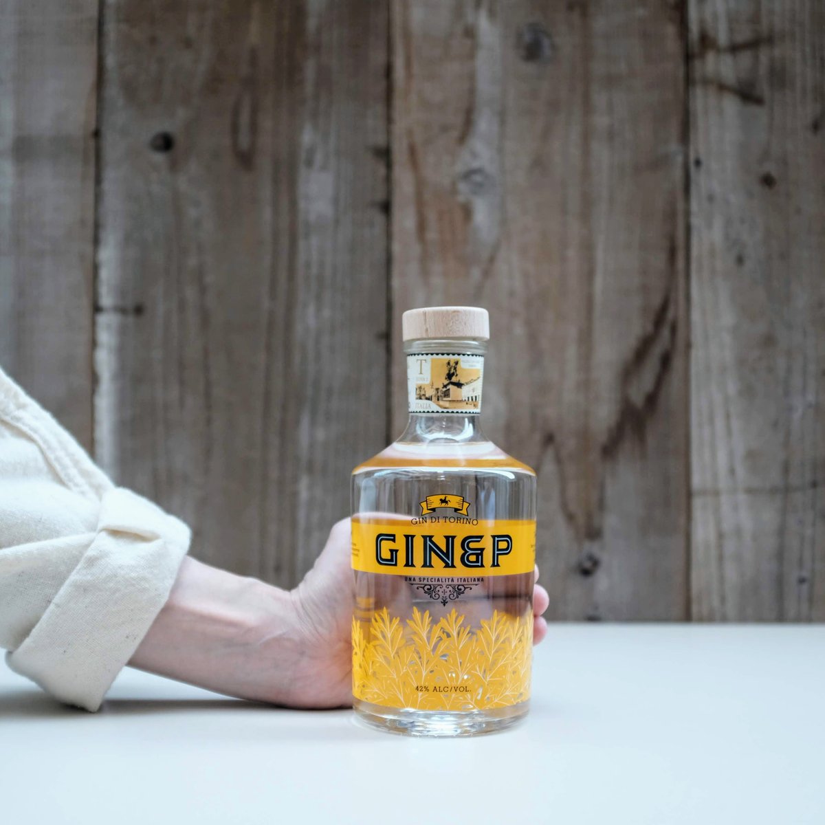 イタリアで購入した GENEPY お酒40度 ! 【公式通販】