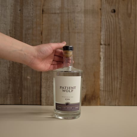 PATIENT WOLF MELBOURNE DRY GIN