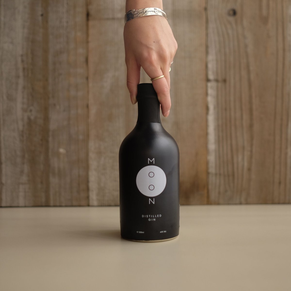 MOON GIN ORIGINAL | GIN BOTTLE SHOP MOON GIN ORIGINAL | GIN BOTTLE SHOP