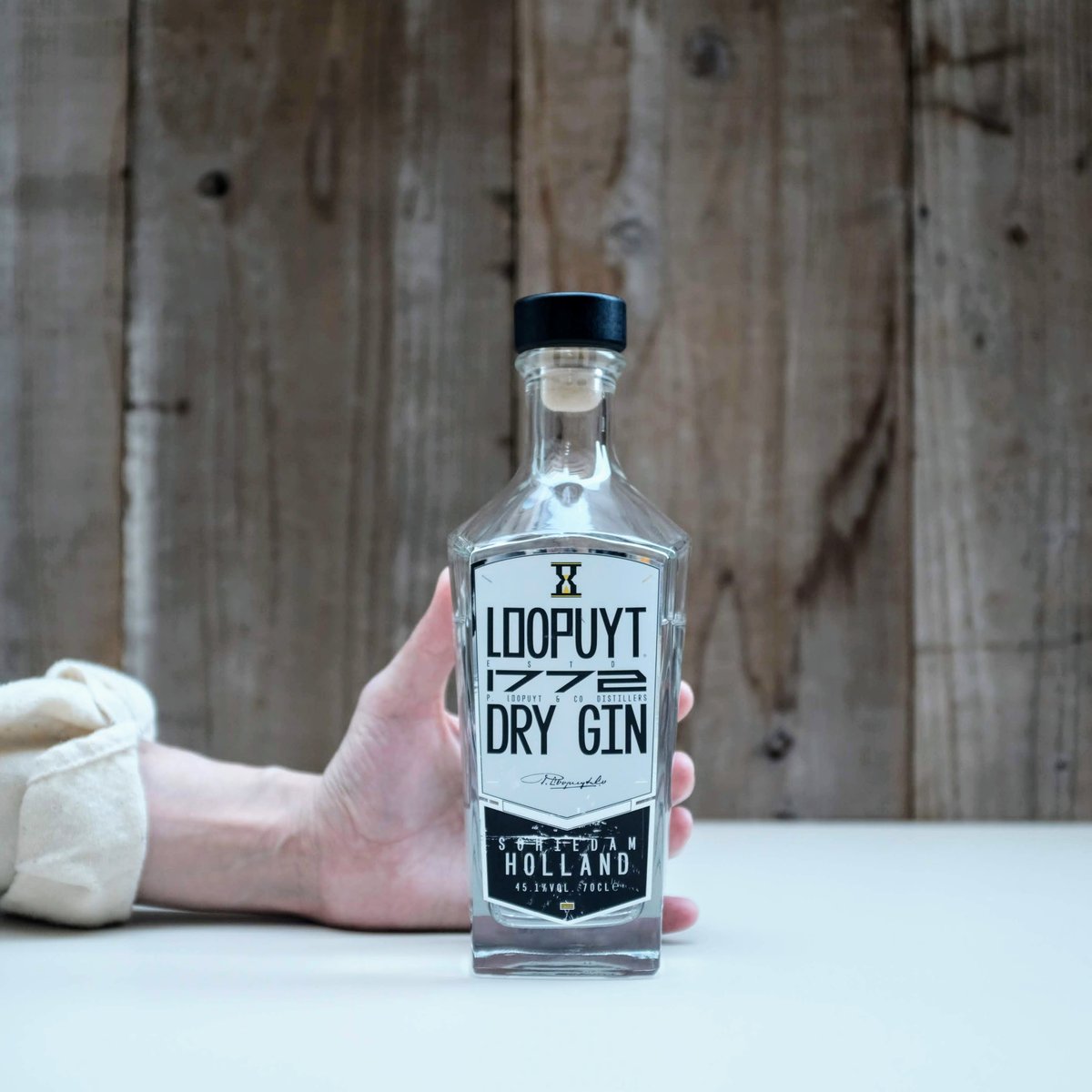 LOOPUYT 1772 DRY GIN | GIN BOTTLE SHOP