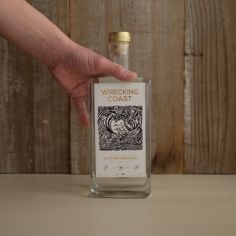 THE WRECKING COAST CORNWALL CLOTTED CREAM GIN |