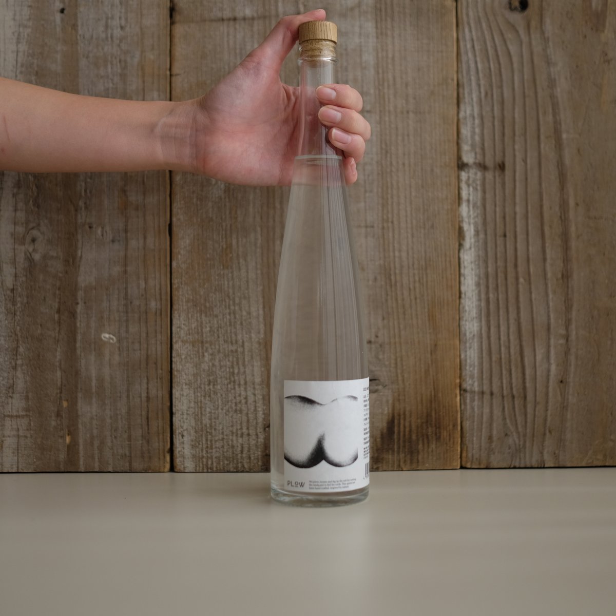 PLOW 022 PEACH GIN | GIN BOTTLE SHOP
