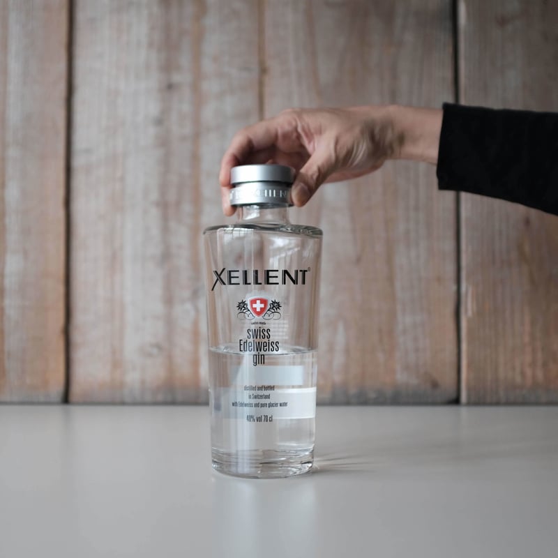 XELLENT スイスウォッカ & SMIRNOFF ゴールドウォッカ セット Xellent