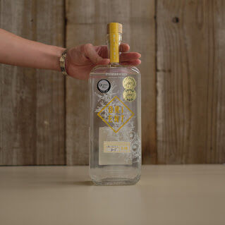 アルケミエ　First Essence Pear Gin ALCHEMIAE FIRST ESSENCE KINMOKUSEI GIN 3RD YEA