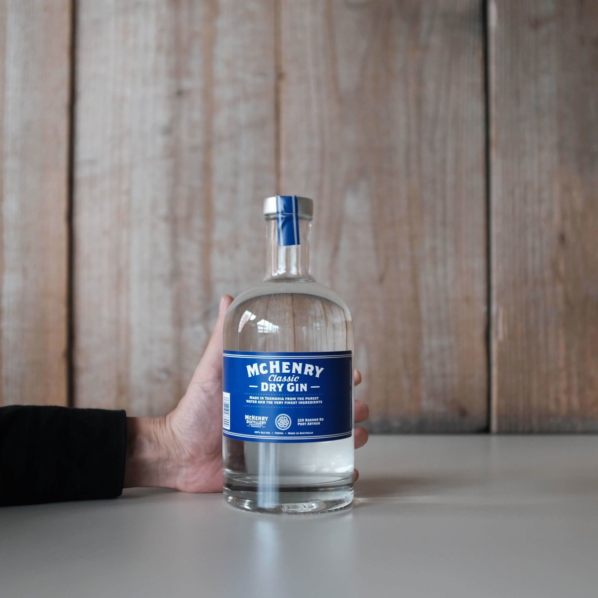 MCHENRY CLASSIC DRY GIN | GIN BOTTLE SHOP MCHENRY CLASSIC DRY GIN | GIN BOTTLE SHOP