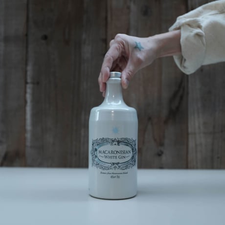 MACARONESIAN WHITE GIN [With Glass / Bottle Only]