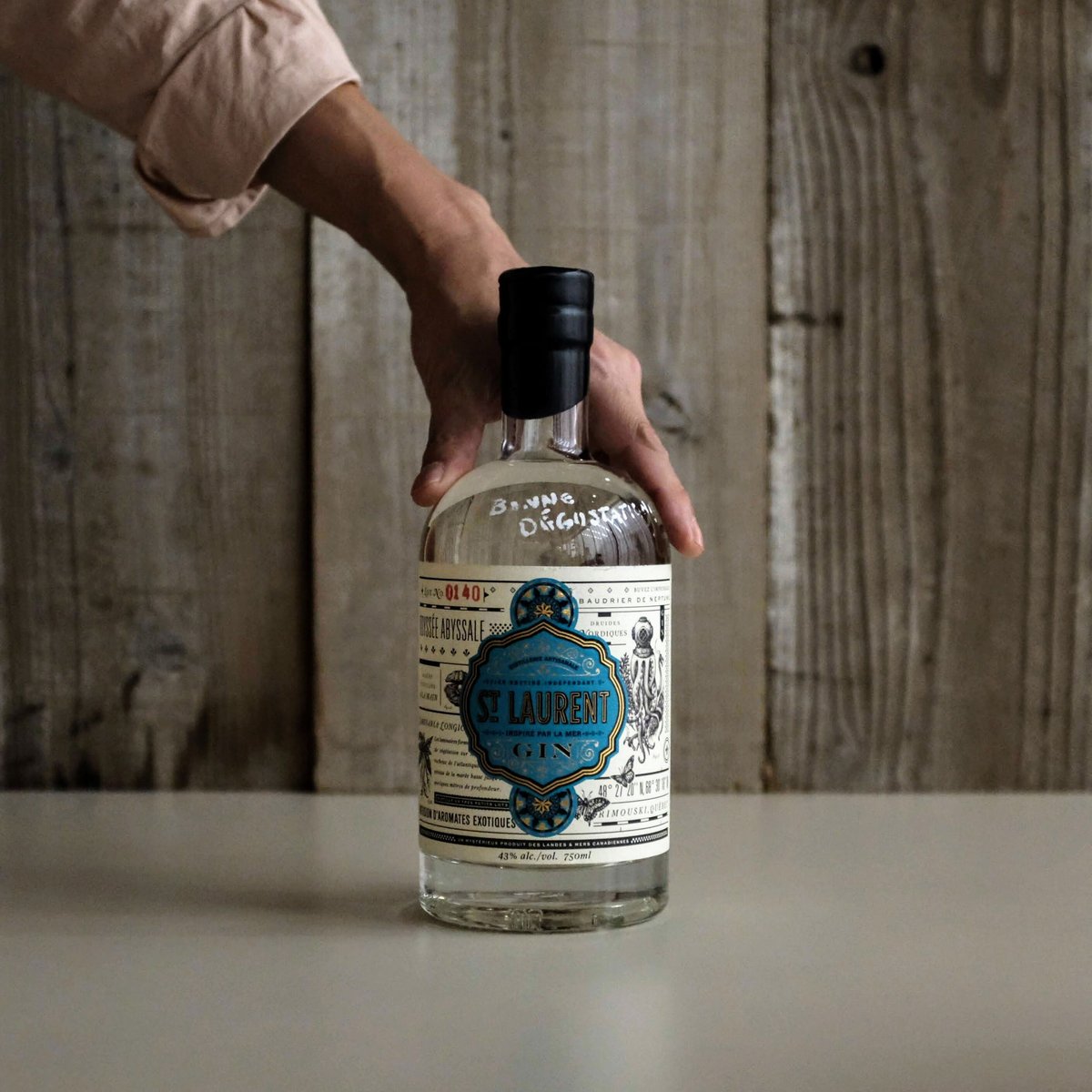 ST. LAURENT GIN | GIN BOTTLE SHOP