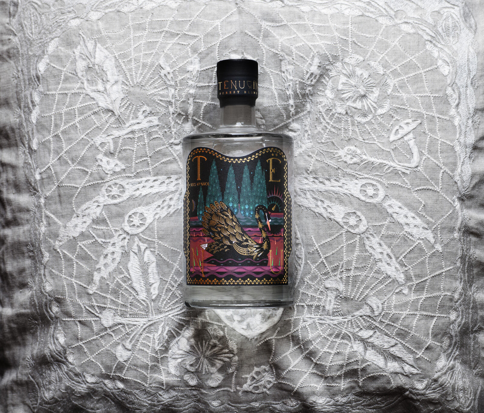 TENU GIN フォレストブレンド 500ml 47% テヌジン　蒸留酒 TENU GIN 500ml(化粧箱付き) / 200ml | GIN BOTTLE SHOP