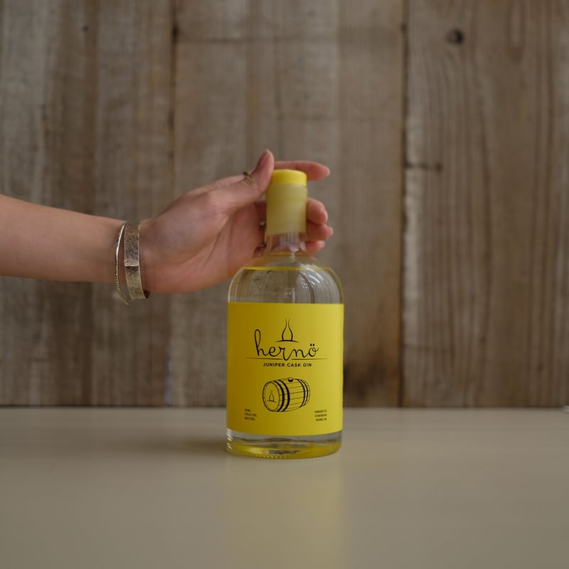 HERNÖ JUNIPER CASK GIN | GIN BOTTLE SHOP
