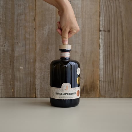 GIN BOTTLE SHOP