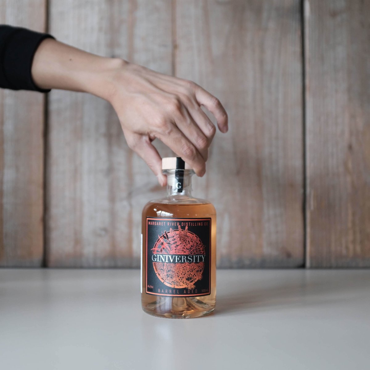 その他 McHenry Barrel Aged Gin 700ml Barrel Aged Stargazer Gin – Solera Style – McHenry Tasmania